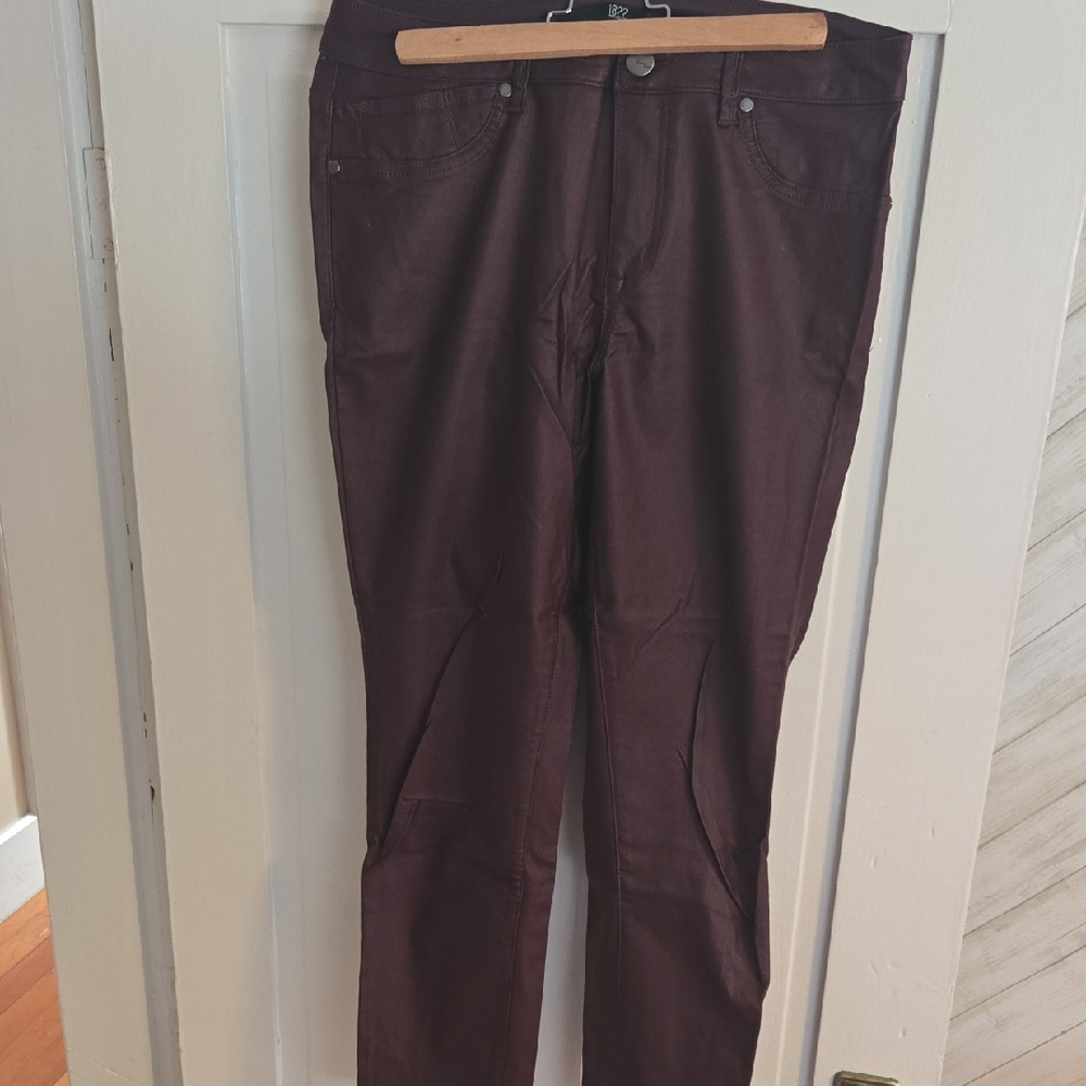 1822 Denim Womens Dark Maroon Chinos